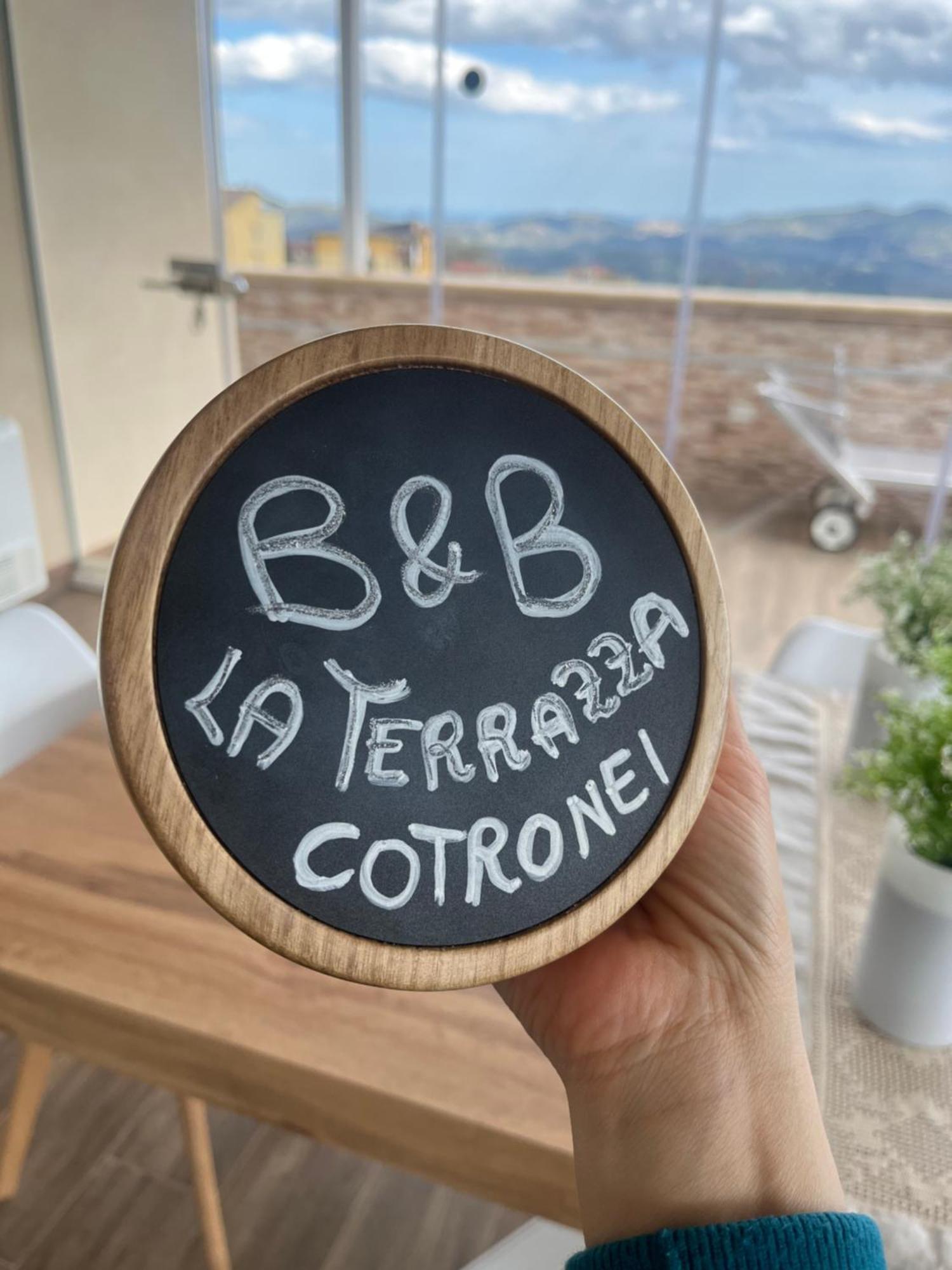 B&B La Terrazza Polifrone Cotronei Exterior photo